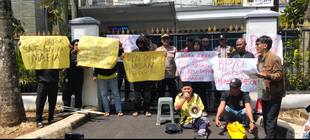 Soroti Dugaan Pungli hingga Proyek Bermasalah, AMANAT Gelar Mimbar Rakyat di BPN Depok